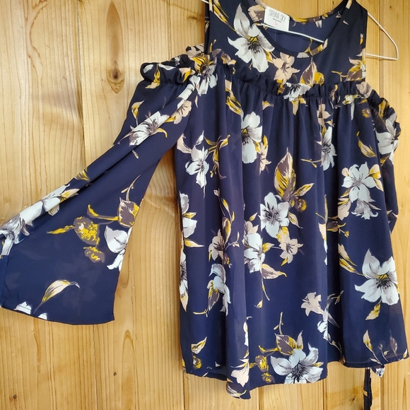 Blouse - Picture 5 of 6